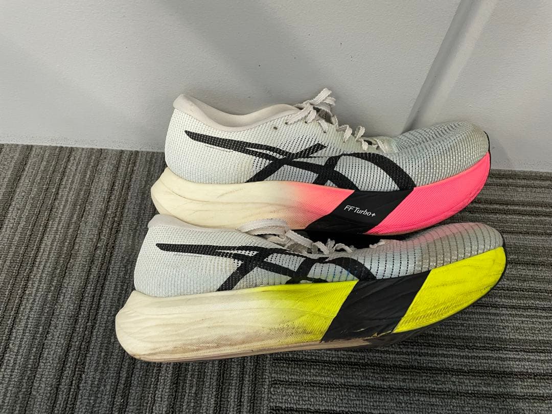 ASICS メタスピードエッジパリ　26.0cm