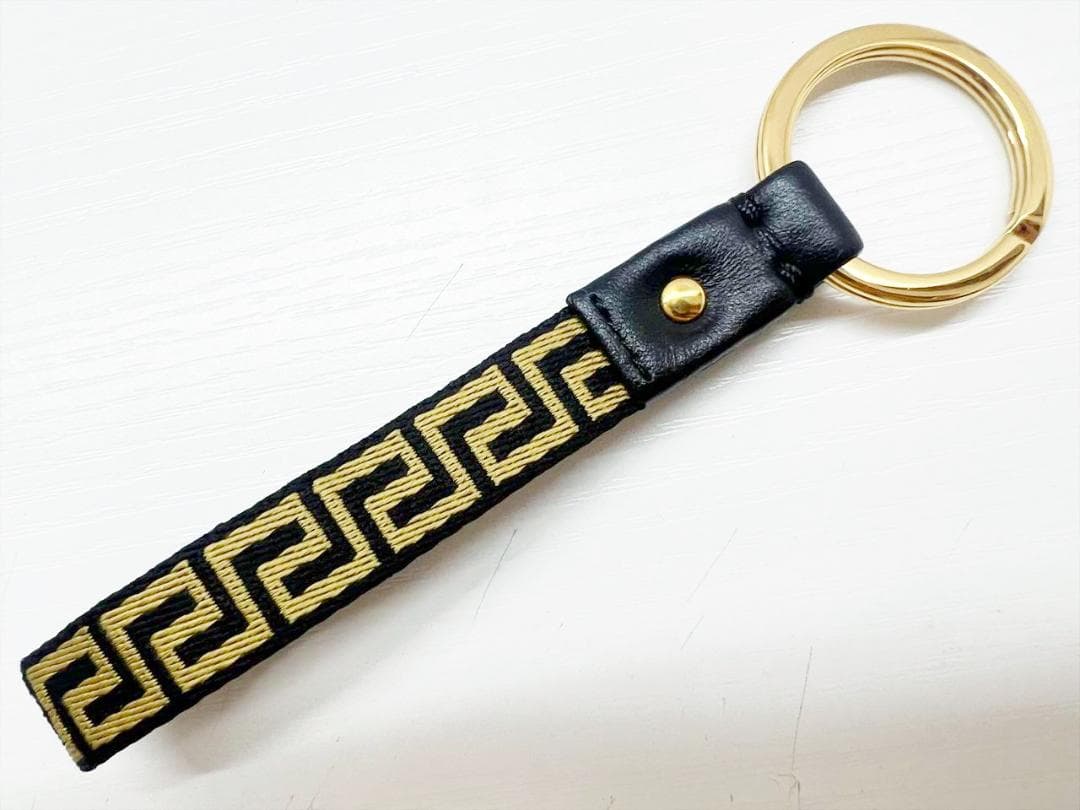 美品 ヴェルサーチ メデューサ グレカ ナイロンキャンバス キーリング