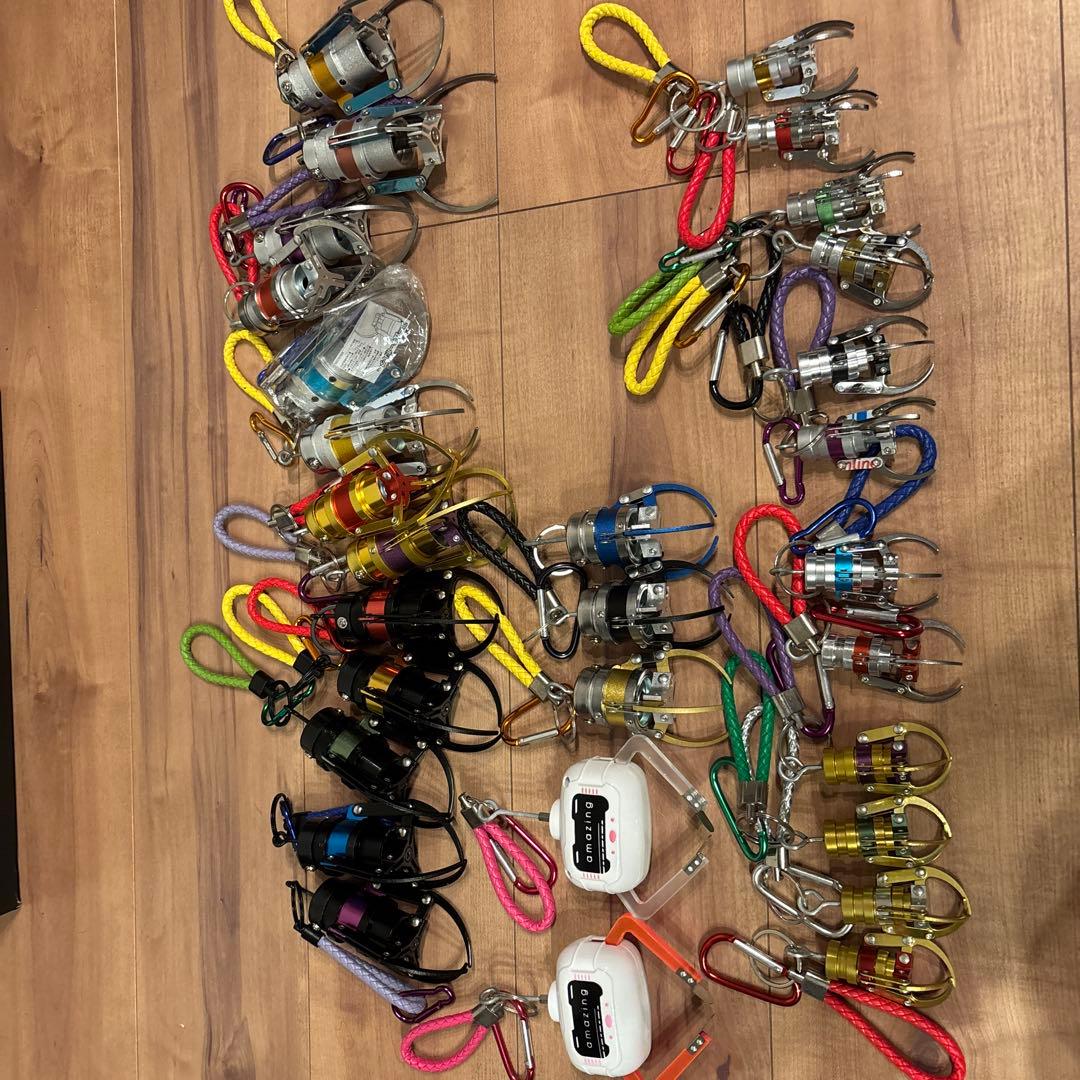 クレーンゲーム　アームキーホルダー 楽天市場】実物大【MEGA NEW クレーン アーム キーホルダー3 28cm】YL