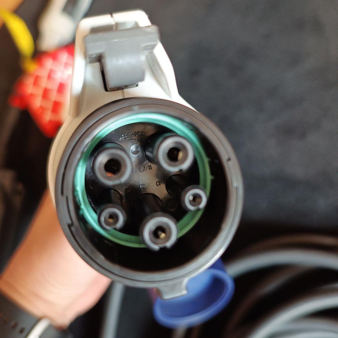 三菱自動車　充電ケーブル 200V 15A　7.5m 2022年製