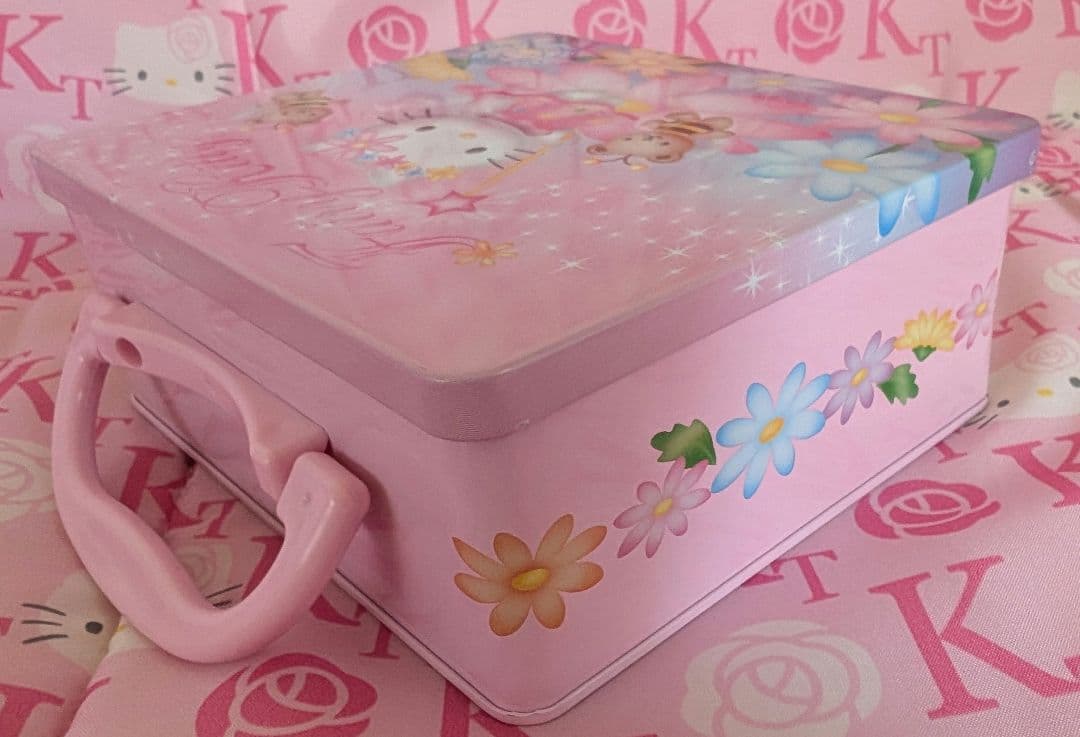 2000年 レトロ サンリオ フェアリーキティ（花）みつばち トランク缶