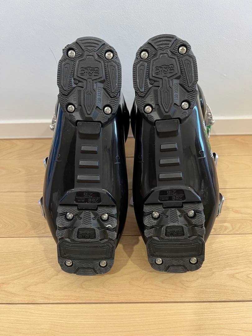 値下げ【新品・未使用】ダルベロ スキーブーツ 21.5cm 子供用