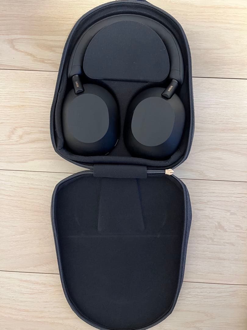 SONYワイヤレスヘッドホン　WH1000XM5 (B) Sony WH-1000XM5/B Wireless Industry Leading Noise Canceling