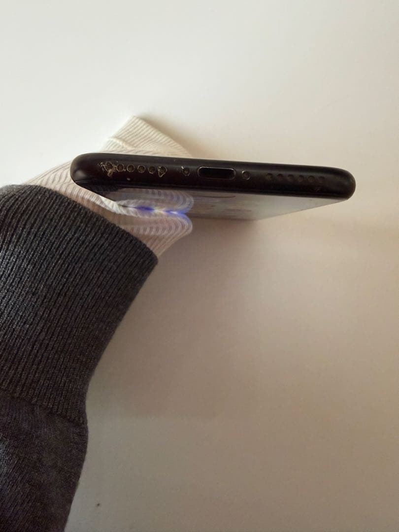 《美品》iPhone SE 第2世代 64GB ブラック