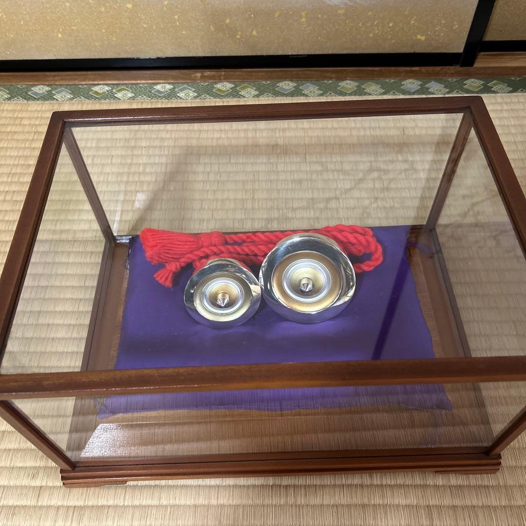 金工家作 純銀製独楽置物ガラスケース付駒の銀