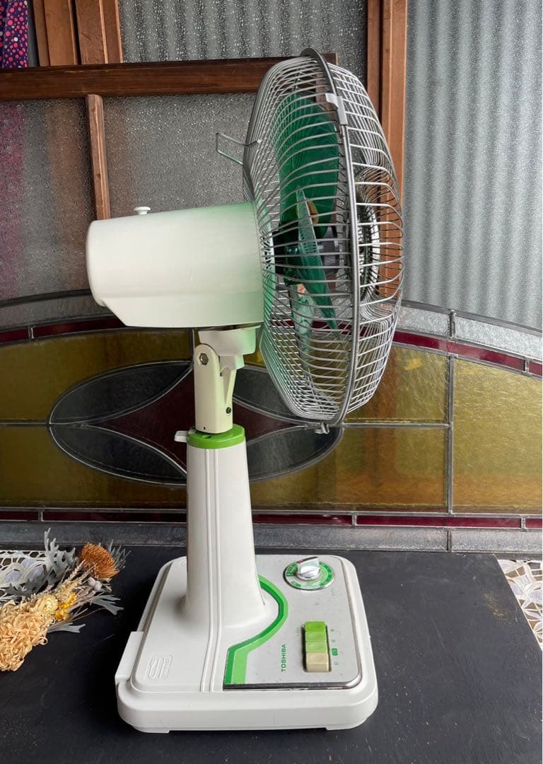 東芝 扇風機 昭和レトロ 当時物 インテリア 緑 グリーン - メルカリ