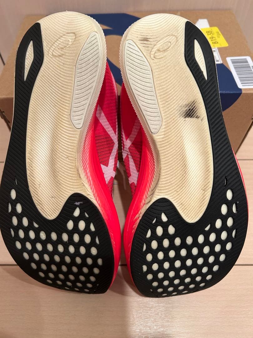 く*め様 ASICS メタスピード　エッジプラス　レッド　25.5cm