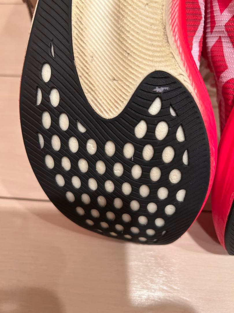 く*め様 ASICS メタスピード　エッジプラス　レッド　25.5cm