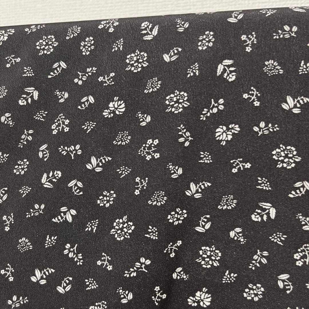 p*n様 小紋 裄67.5 細かな染め 花柄 正絹 i-3868 - メルカリ