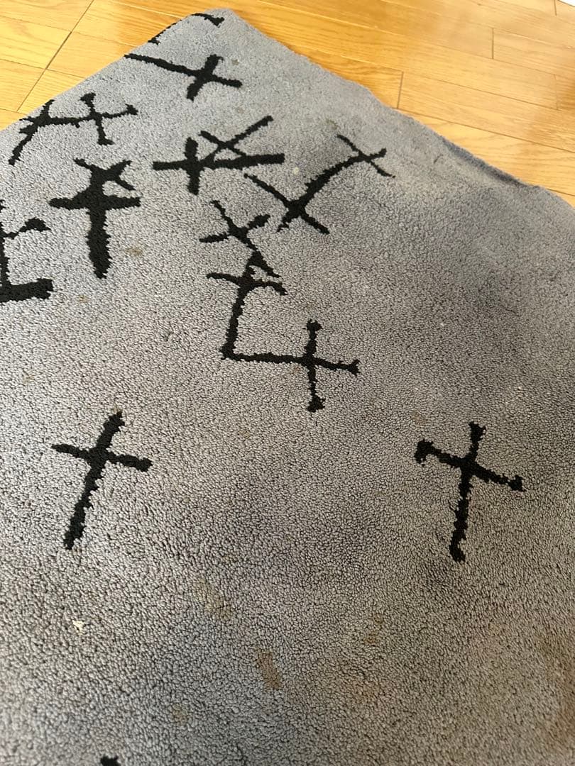 希少！アンダーカバー魔女期 グレー クロス模様 ラグ