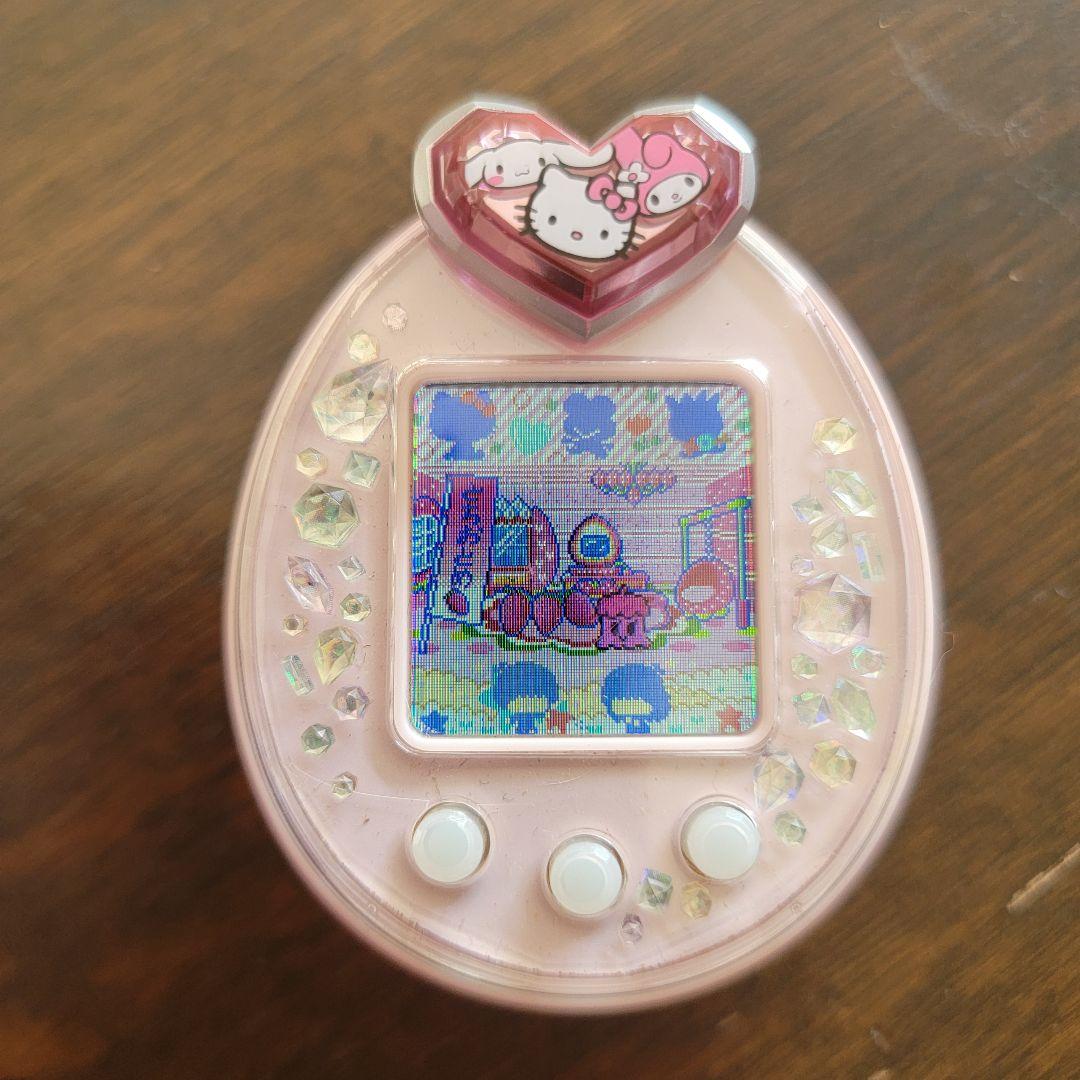 たまごっちピース本体+たまデコピアス（サンリオ）/ピンク/箱・説明書