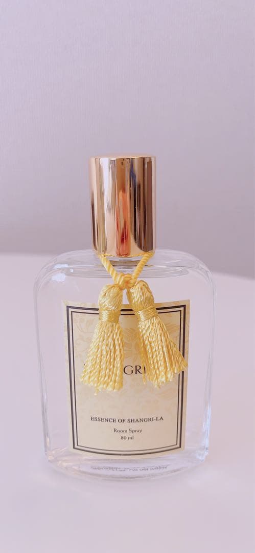 シャングリ•ラエッセンスルームスプレー - メルカリ