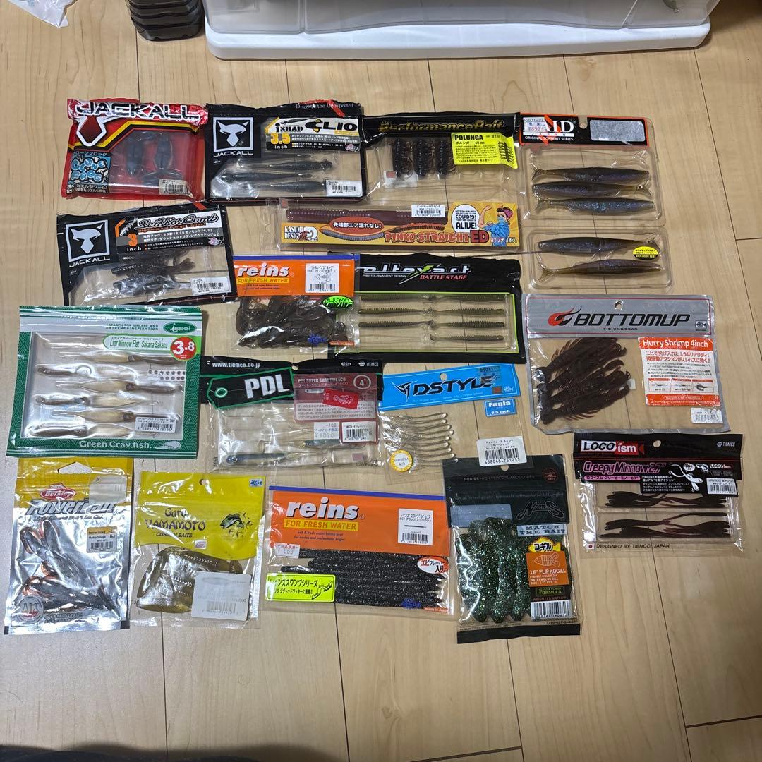 格安】バス釣り引退 ワームまとめ売り - メルカリ