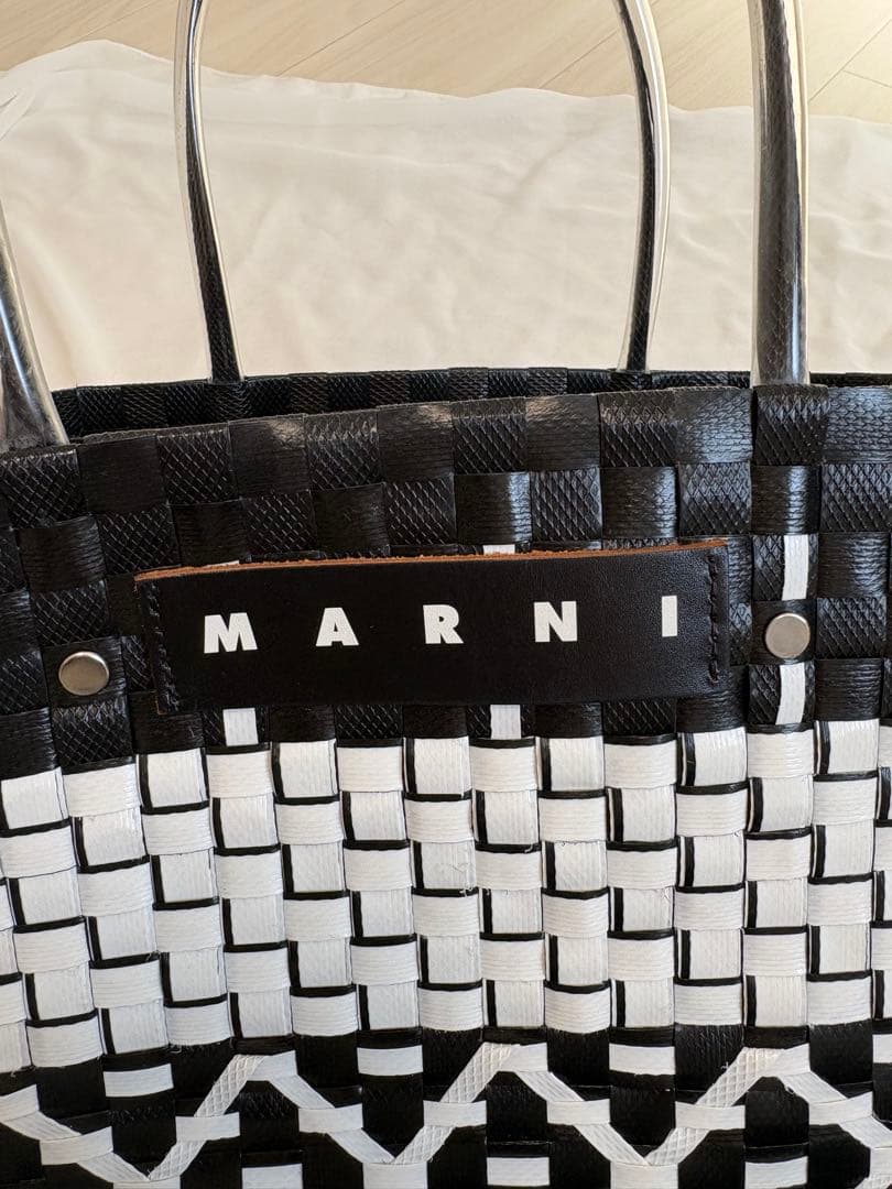 MARNI マルニ ピクニックバッグ カゴバッグ ブラック ホワイト 表参道