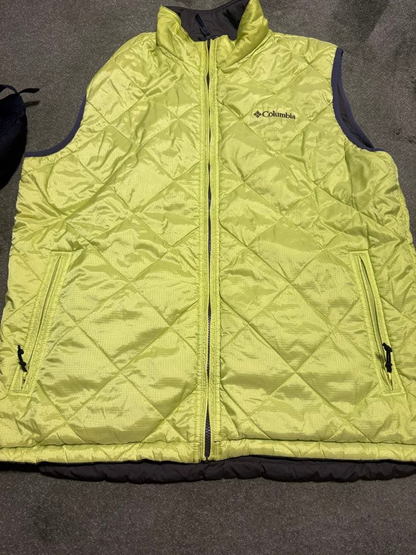 Columbia プリマロフト リバーシブル 中綿 ベスト カーキ 黄緑 XL