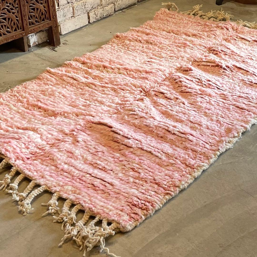 ゴロロさま専用】モロッコ産 ベニワレン ラグ ピンク 150x95 - メルカリ