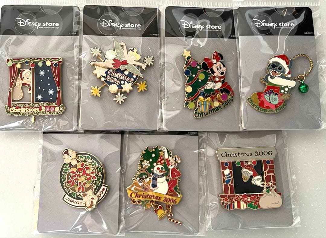 ディズニーストア クリスマス限定 2006 ピンバッジ 7個セット 東京ディズニーランド 2006年 クリスマス ピンバッチ ミッキー ミニー