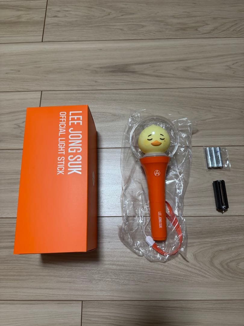 LEE JONG SUK ペンライト イジョンソク LEE JONG SUK OFFICIAL LIGHT STICK 会場販売決定🧡 [2025 LEE JONG