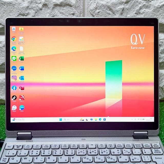 An ！《2022年製》Panasonic CF-QV1】