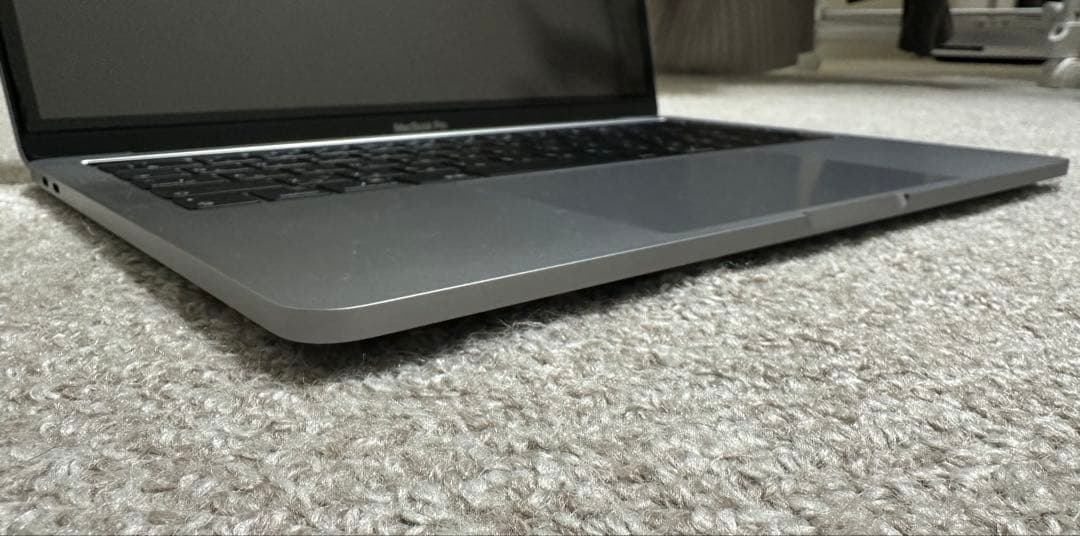 《超美品》Apple MacBook Pro 2019 8GB 256GB