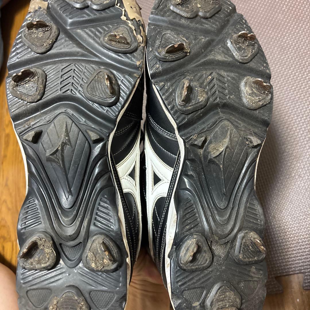 Mizuno スパイクシューズ 澤村拓一選手着用 黒/白