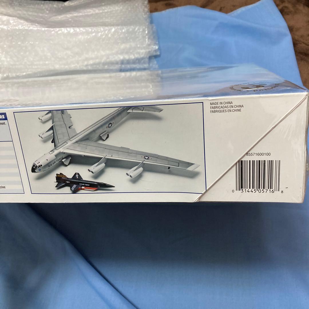 1/72 B-52B w/X-15 - メルカリ