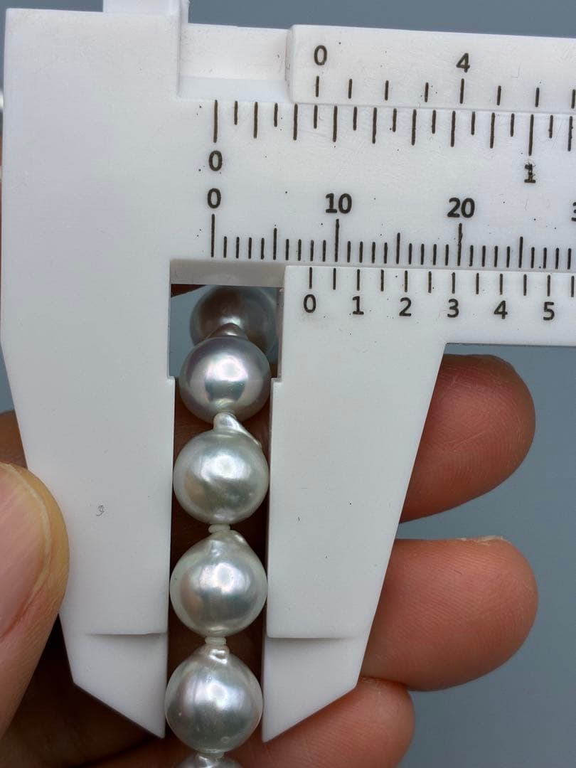 薄灰色　本真珠　 0.8cm 43cm ネックレス　レディース　パール