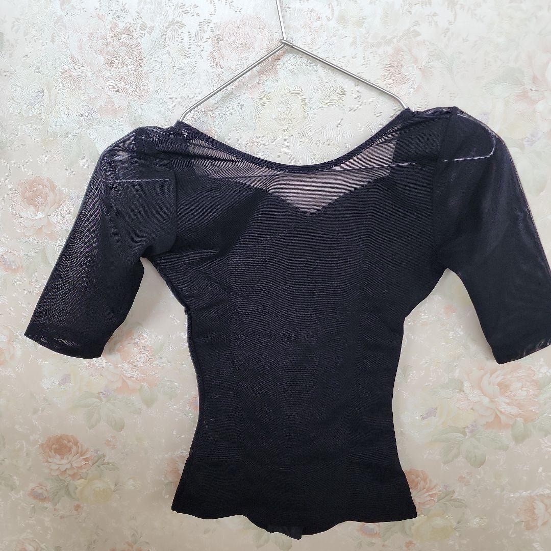 ボディシェイパー黒の体型補正用半袖シャツの通販はau PAY マーケット