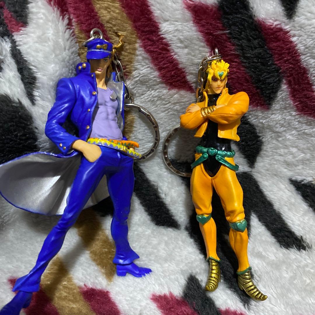 ジョジョの奇妙な冒険空条承太郎 DIO キーホルダーオラオラオラオラ