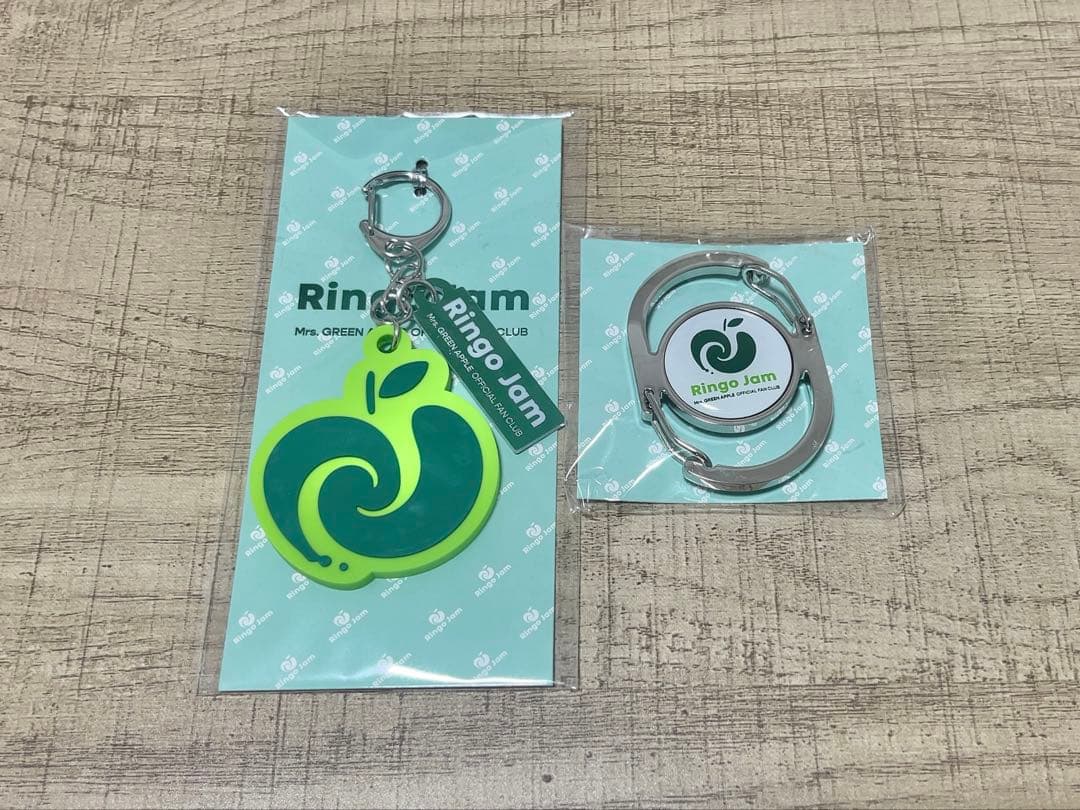 ふ*と様 Mrs. GREEN APPLE カラビナ キーホルダー 長期会員特典 - メルカリ