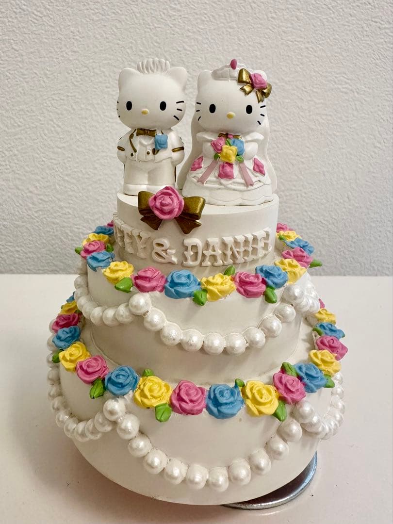 ハローキティ ウェディングケーキ オルゴール ハローキティとダニエル1999年 オルゴールウェディングカード平成