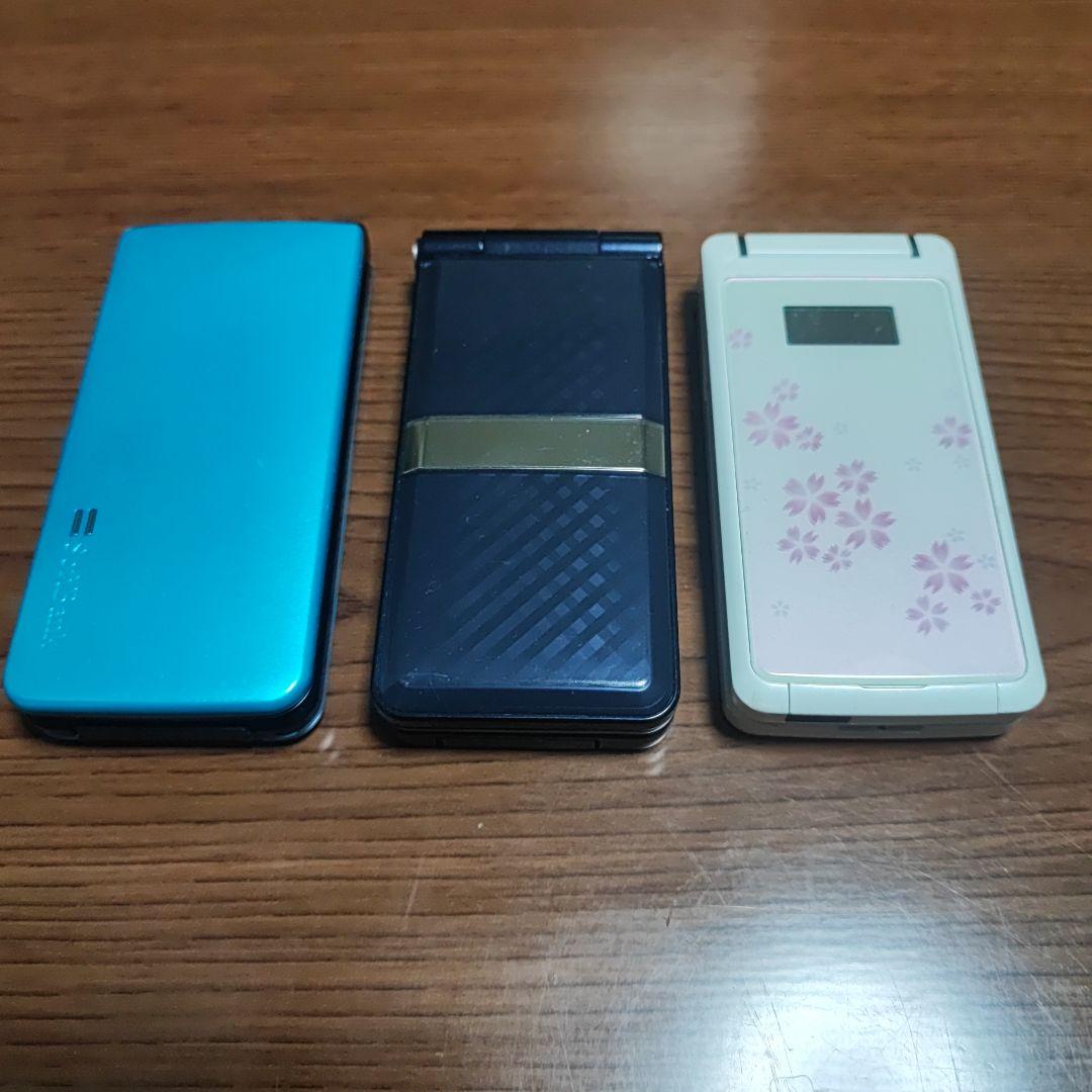ガラケー3台＋スマホ2台 ジャンクまとめ売り - メルカリ
