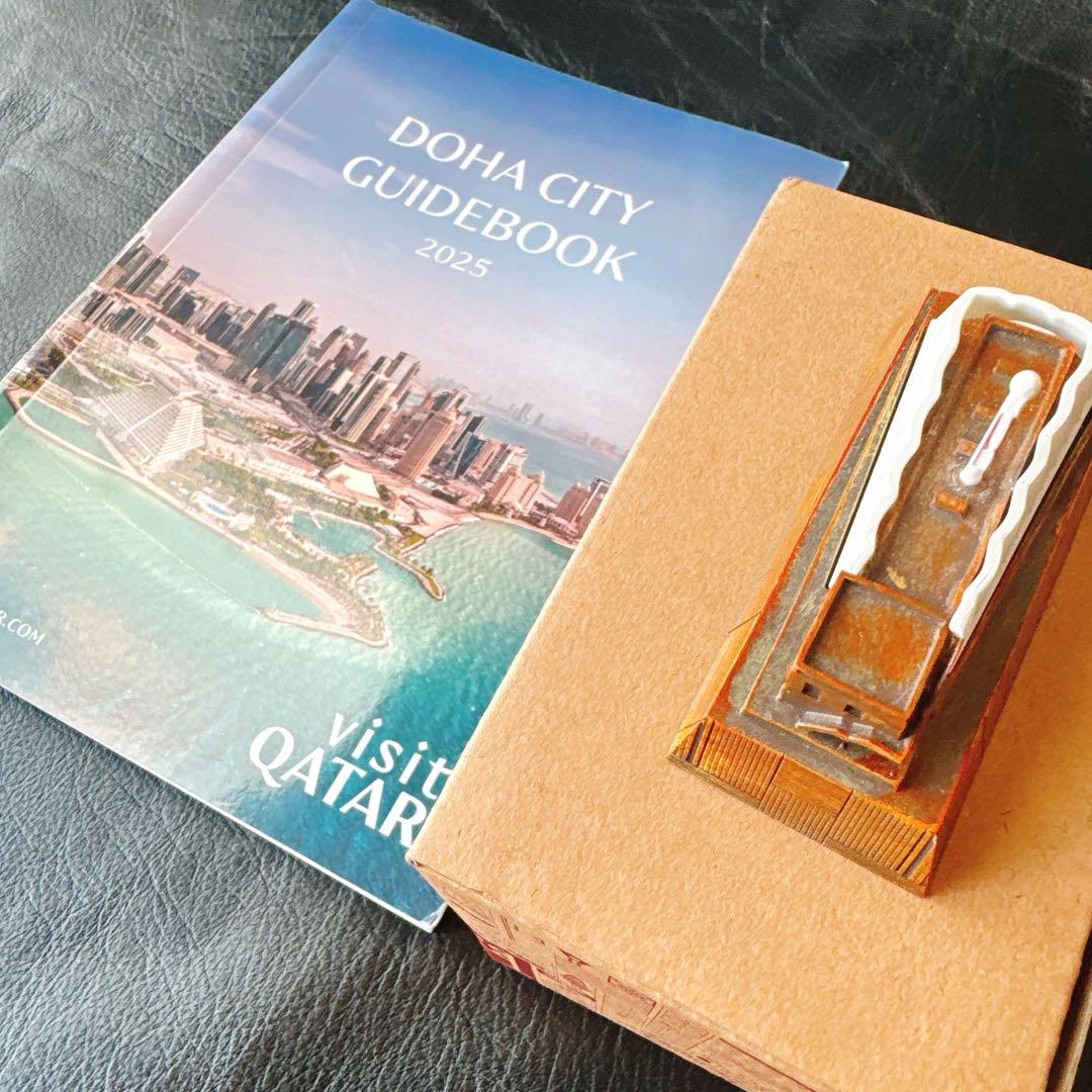 豪華ガイドマップ付き】カタール館 木製のパビリオン模型 新品未使用