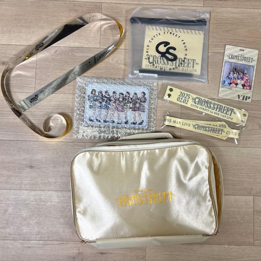 銀テ付き】きゅーすと1stワンマンVIP限定入場特典 - メルカリ