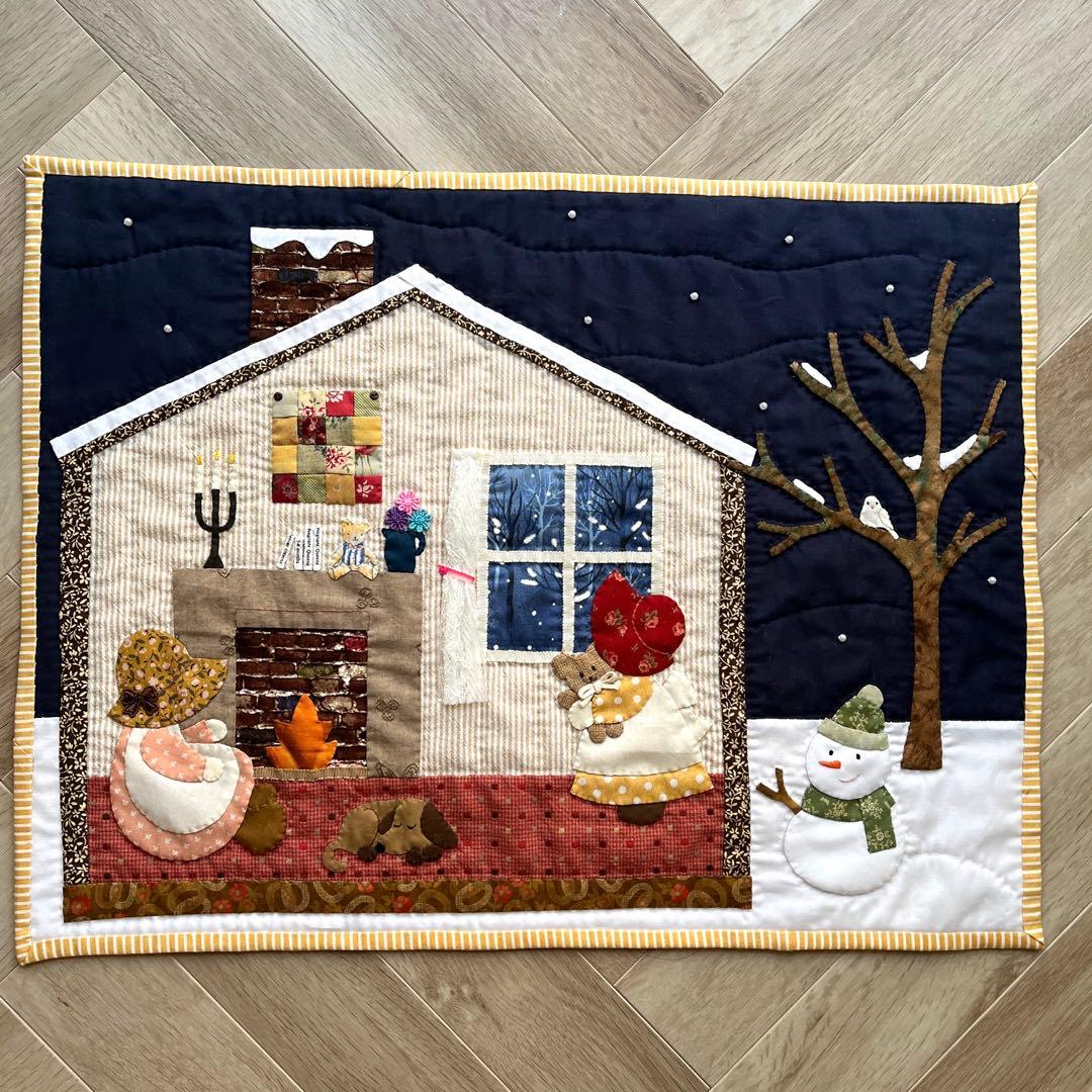 パッチワークタペストリー スーちゃん キルト - メルカリ