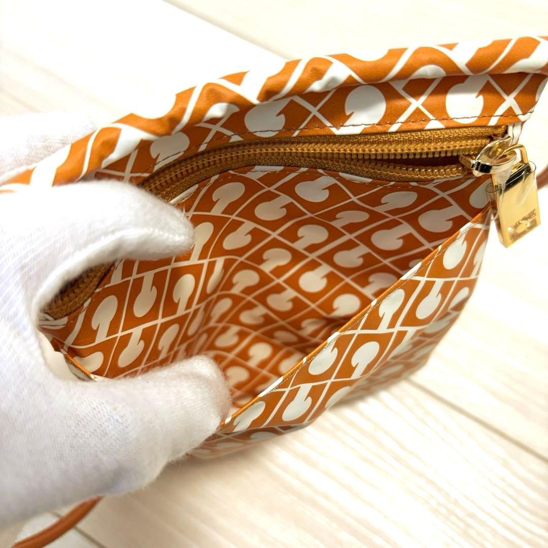 タグ付未使用】ゲラルディーニ ソフティ ショルダーバッグ