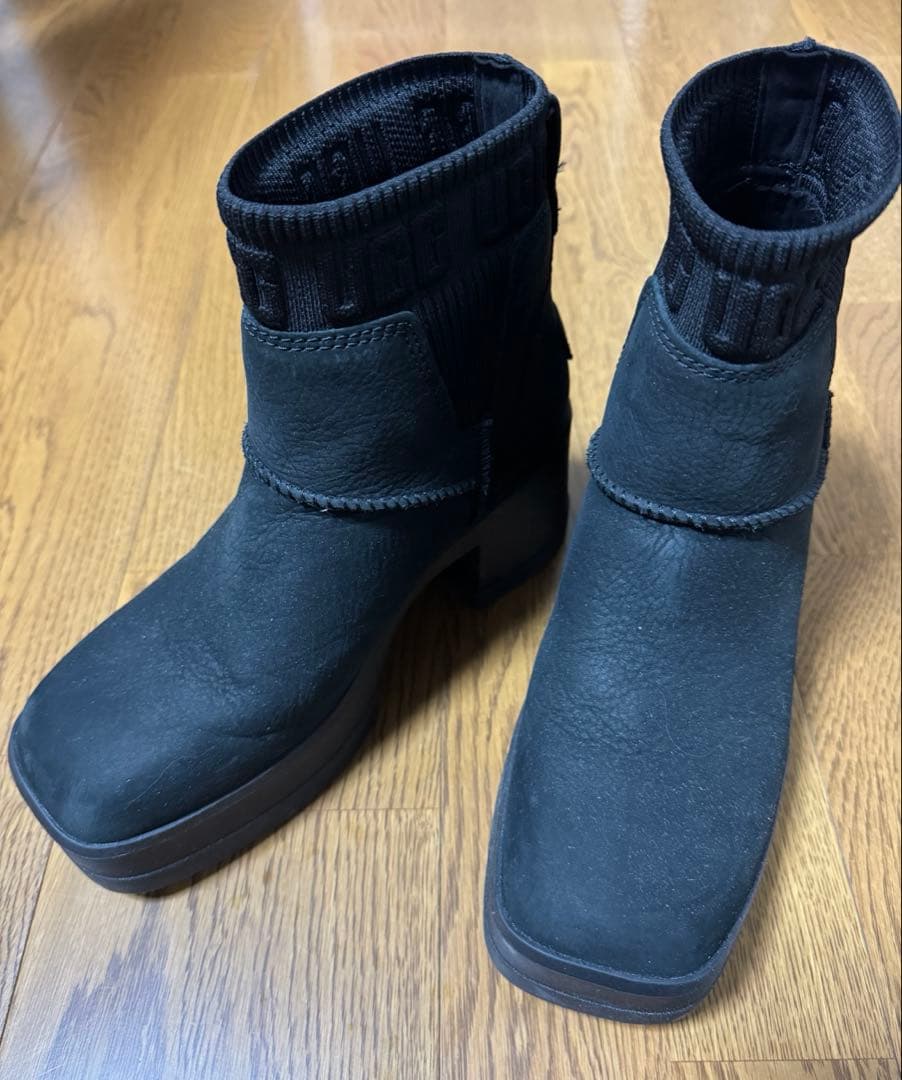 UGG モクシーチェルシー　Moxy Chelsea 24.5cm