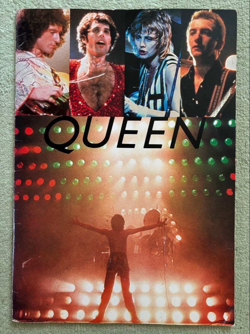 Queen クイーン ツアーパンフレット'79直筆サイン入り Yahoo!オークション - QUEEN クイーン サイン入りパンフレット 来日公