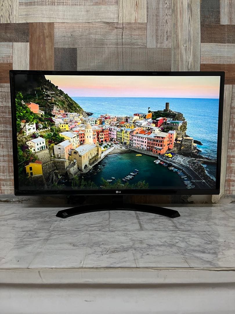 即日受渡❣️全国送料込目に優しいLG32型液晶モニターブルーライト軽減