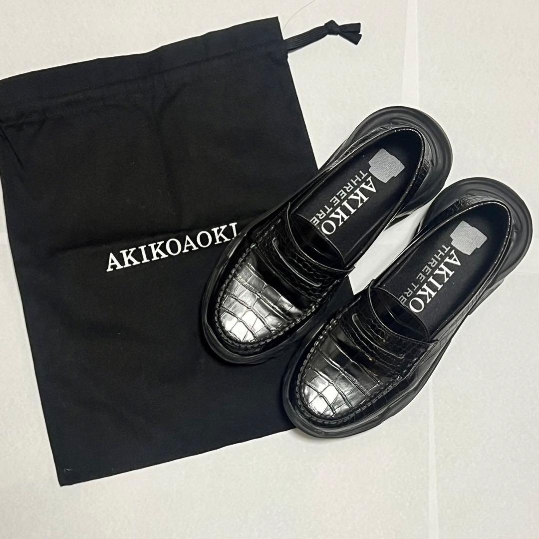 新品 A-griffe バッグ アグリ東京 世界にひとつ 英字新聞