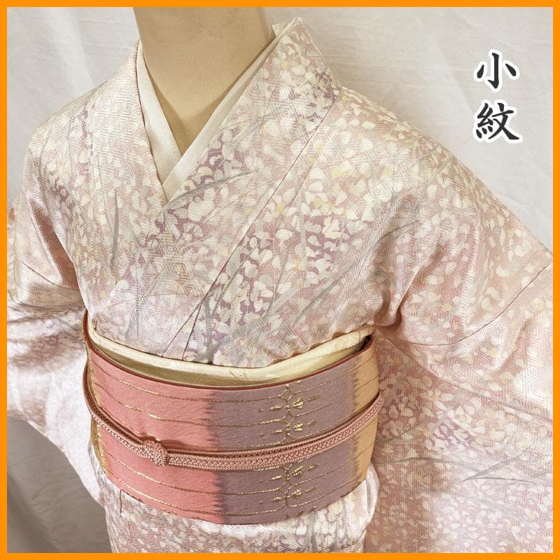 601mk47△小紋 菱 花弁 葉 淡い桃色 正絹△美品 0b347f9e4b8b09994fcd94cc819312