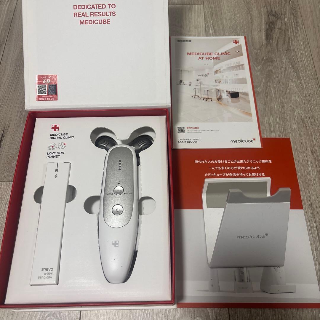 medicube AGE-R DERMA EMS SHOT メディキューブ美顔器 - メルカリ