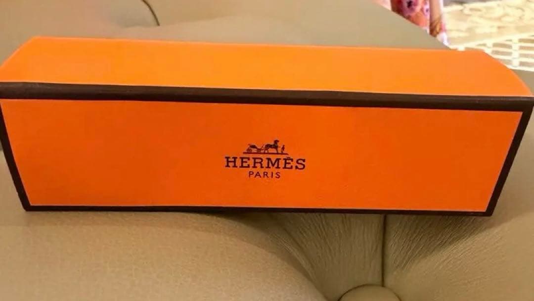 日本未発売　HERMES エルメス プラン エア フォン ドゥ タン ソワン Hermès（Hermès） エルメス プラン エア フォン ドゥ タン ソワン