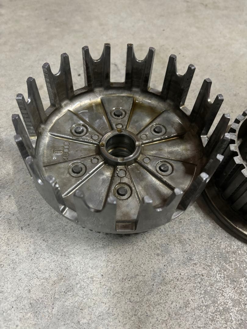 xjr400 クラッチハウジング 美品 - メルカリ