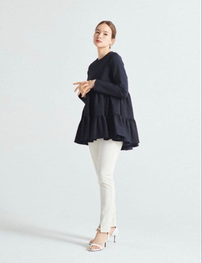 yori ヨリ ぬくぬくヘムフリルブラウス ネイビー - メルカリ