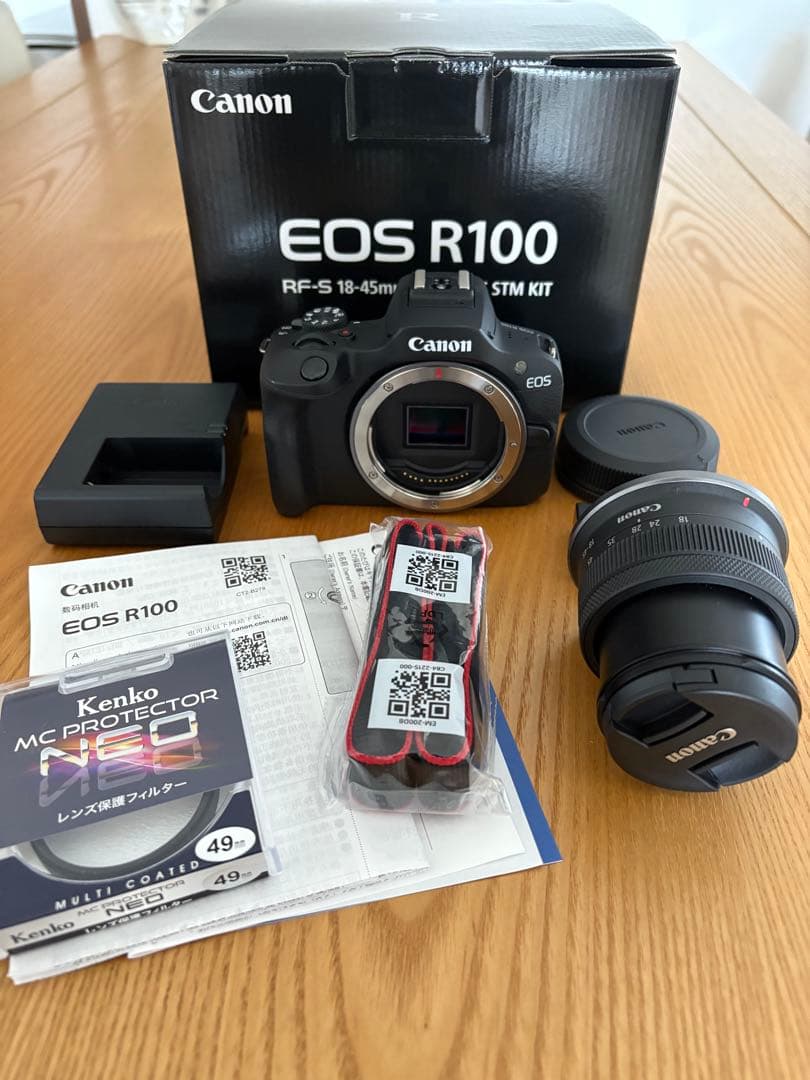 まつさん 専用☆EOS R100 RF-S4.5-6.3 IS STM