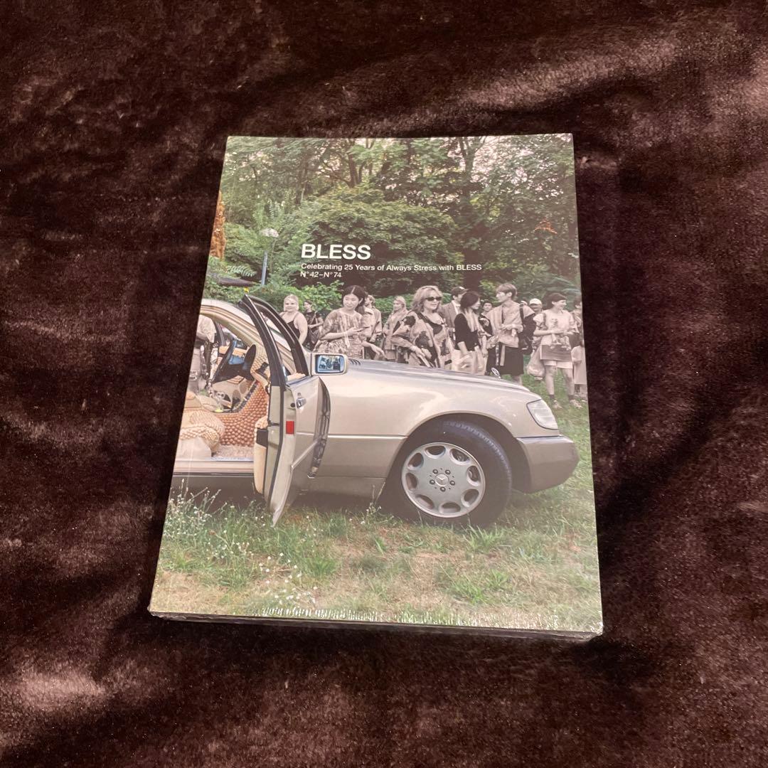 洋書 BLESS 25 Years of Always Stress Bless – Mast Books