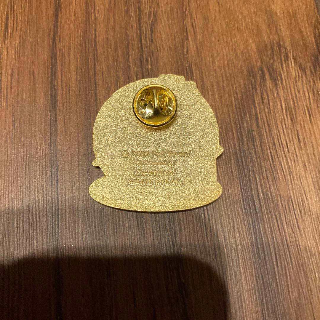 ポケモンセンター サッポロ ピンズ 2005年 ピカチュウ ニャース ミュウ