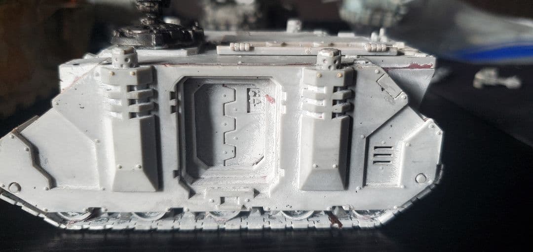 Warhammer 40K Land Raider and Rhino - メルカリ