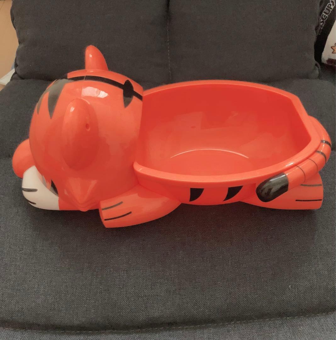 ジャグラー】ツノっち＆トラっぴドル箱 - メルカリ